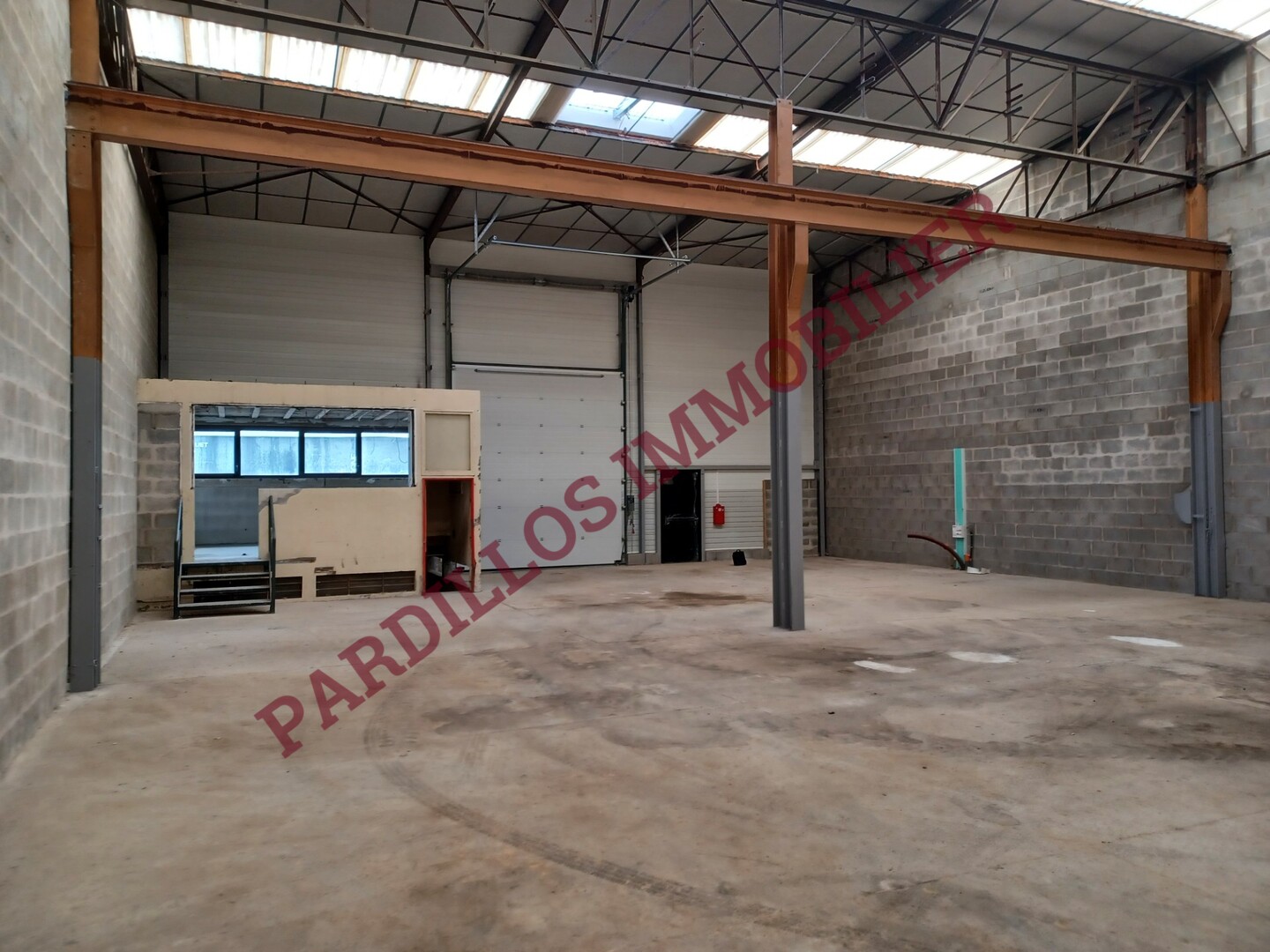 CAEN OUEST - A Vendre - LOCAL D'ACTIVITES - 577m² env.