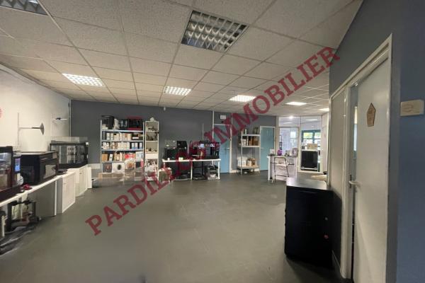 MONDEVILLE - A Louer -ENSEMBLE de BUREAUX de 150 m²