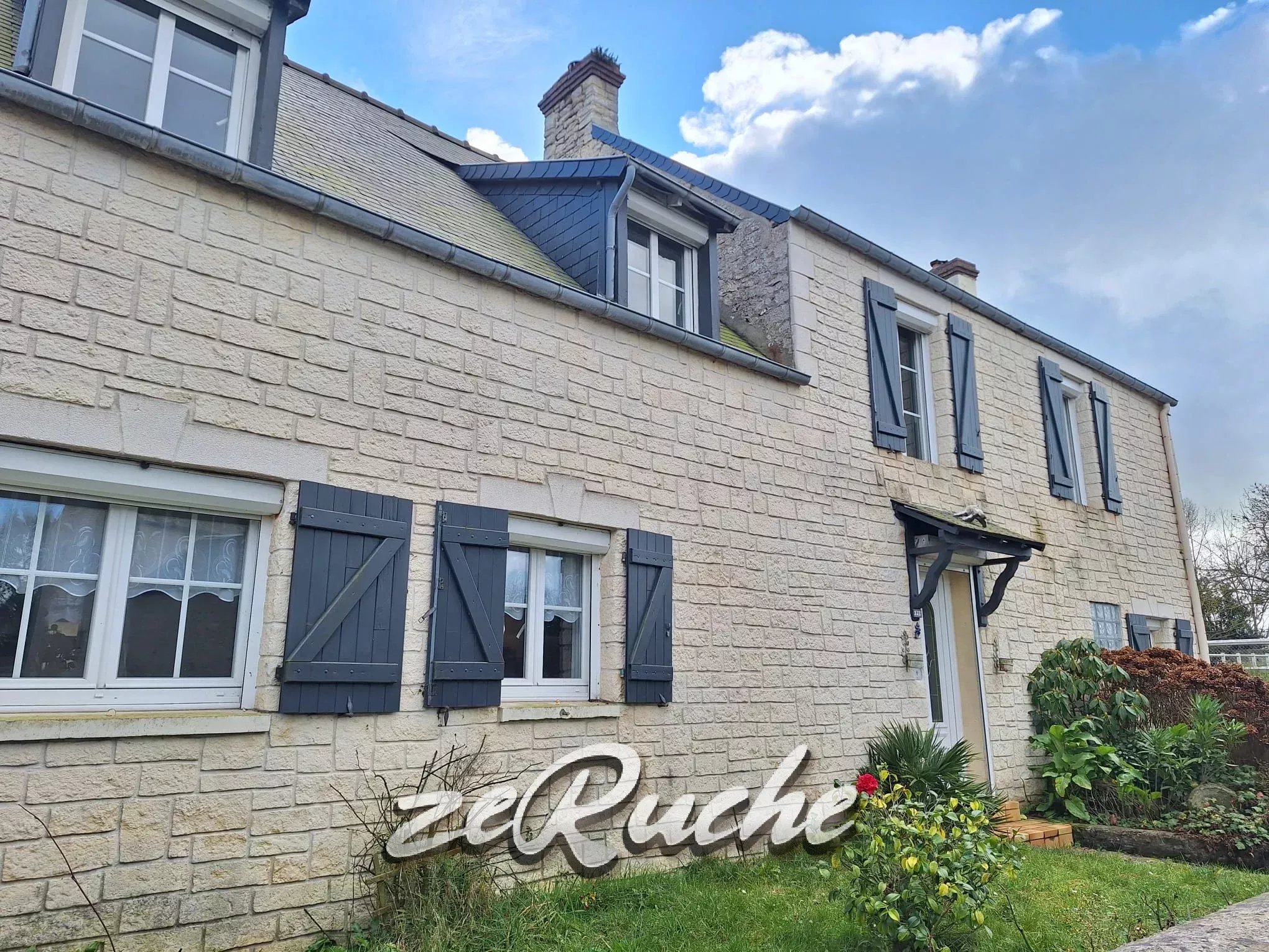 Old house 5 rooms - Port en Bessin ! - Location et vente de locaux d'entreprise à Caen et sur la Côte Fleurie Old house 5 rooms - Port en Bessin !