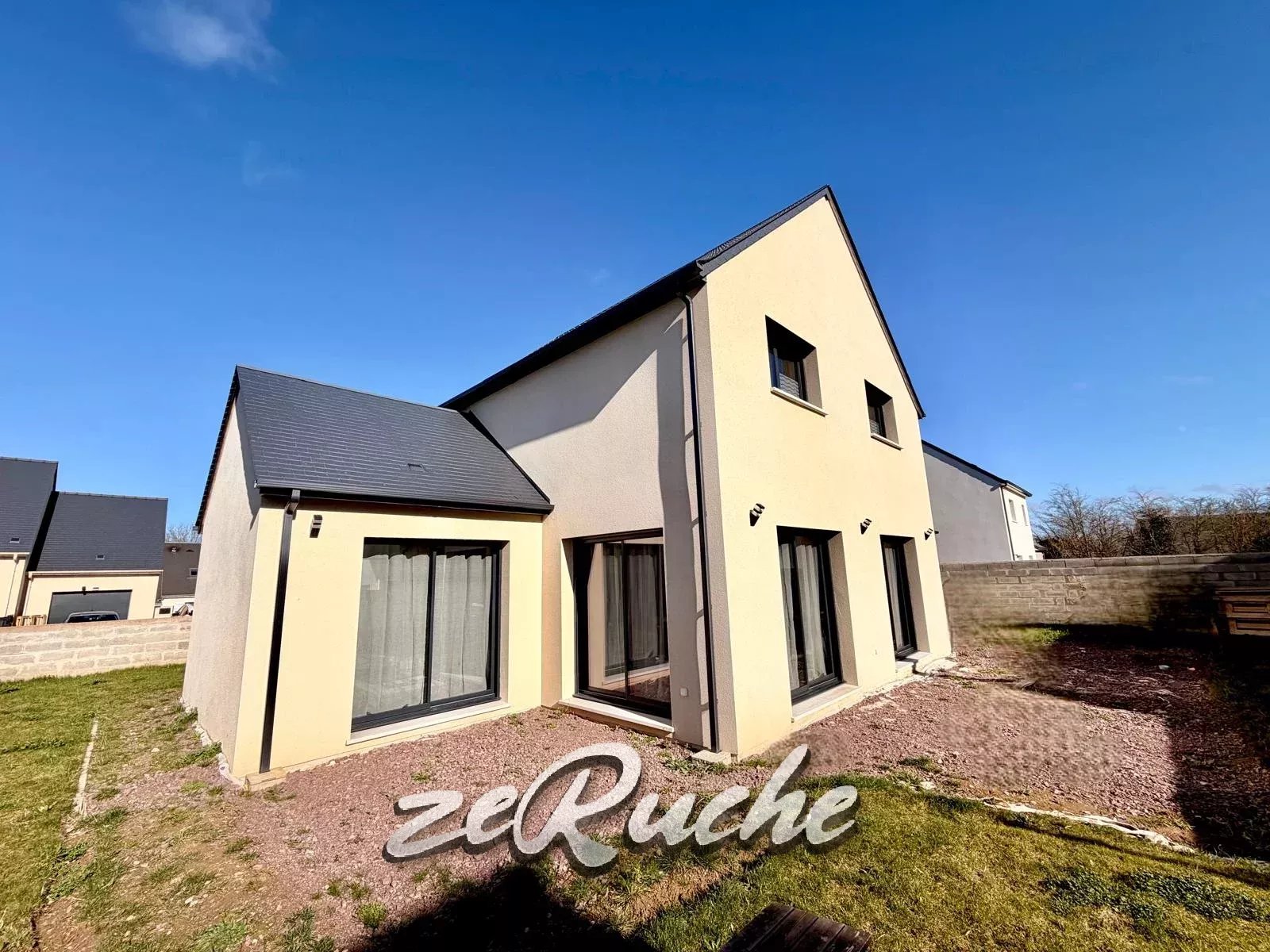 👉 Maison 2023 – 4 chambres – Grande pièce de vie 47 m² – Terrain 456 m²