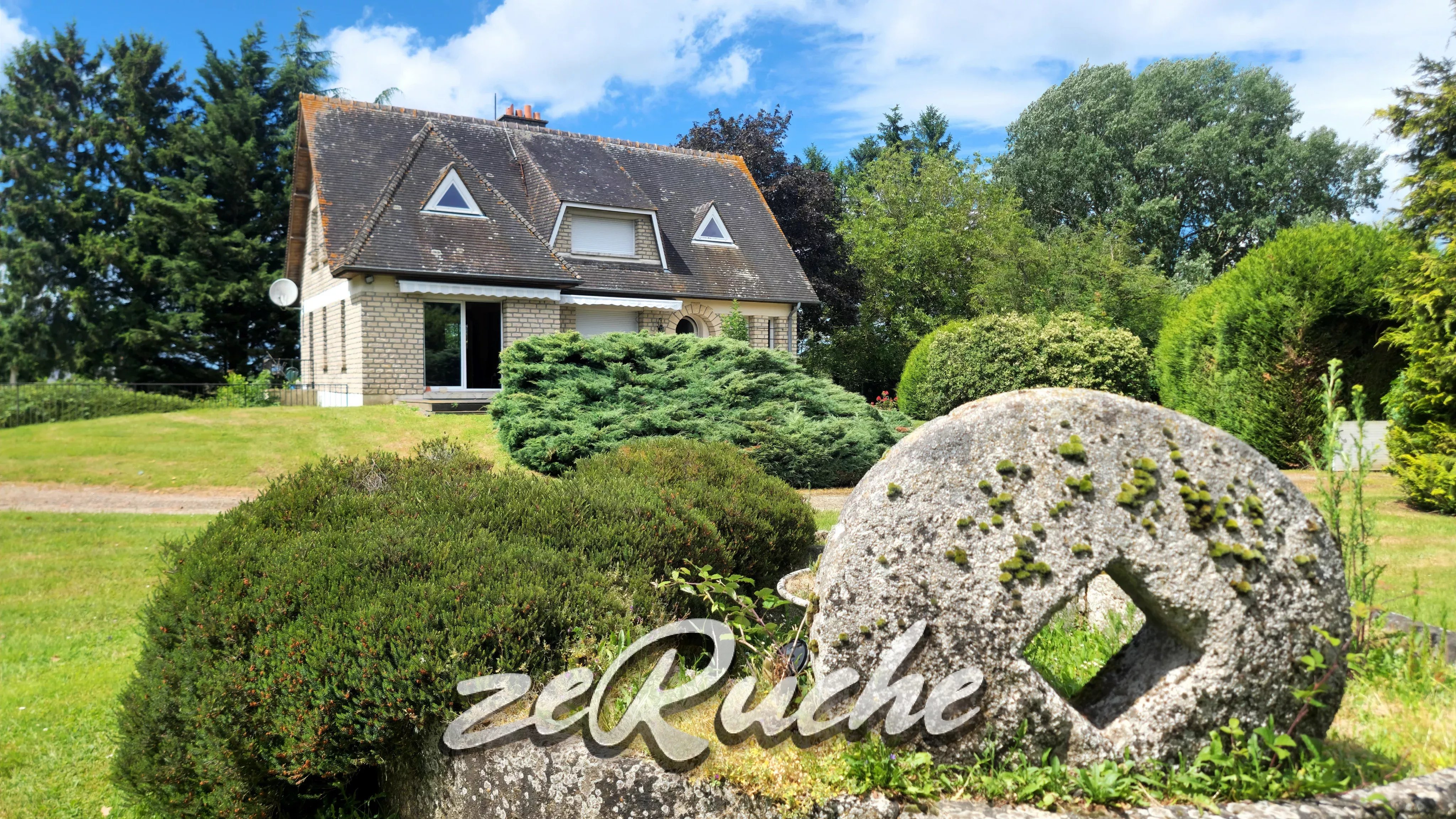 BELLE MAISON FAMILIALE A RENOVER - Location et vente de locaux d'entreprise à Caen et sur la Côte Fleurie BELLE MAISON FAMILIALE A RENOVER